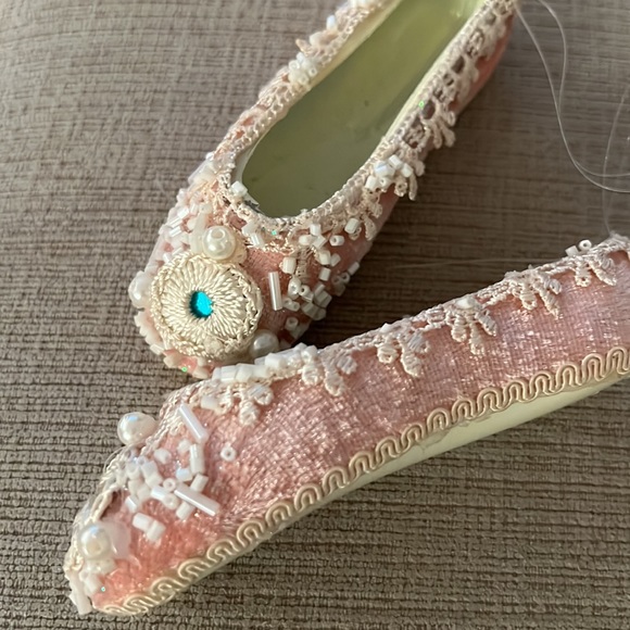 Christmas Ornament Shoe Ballerina 🩰 Flats Pink with Pearls - Picture 3 of 7
